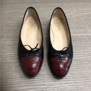 Classic Chanel Navy/Burgundy Ballet Flats 36/6